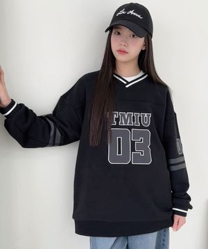 오버핏 브이넥 맨투맨