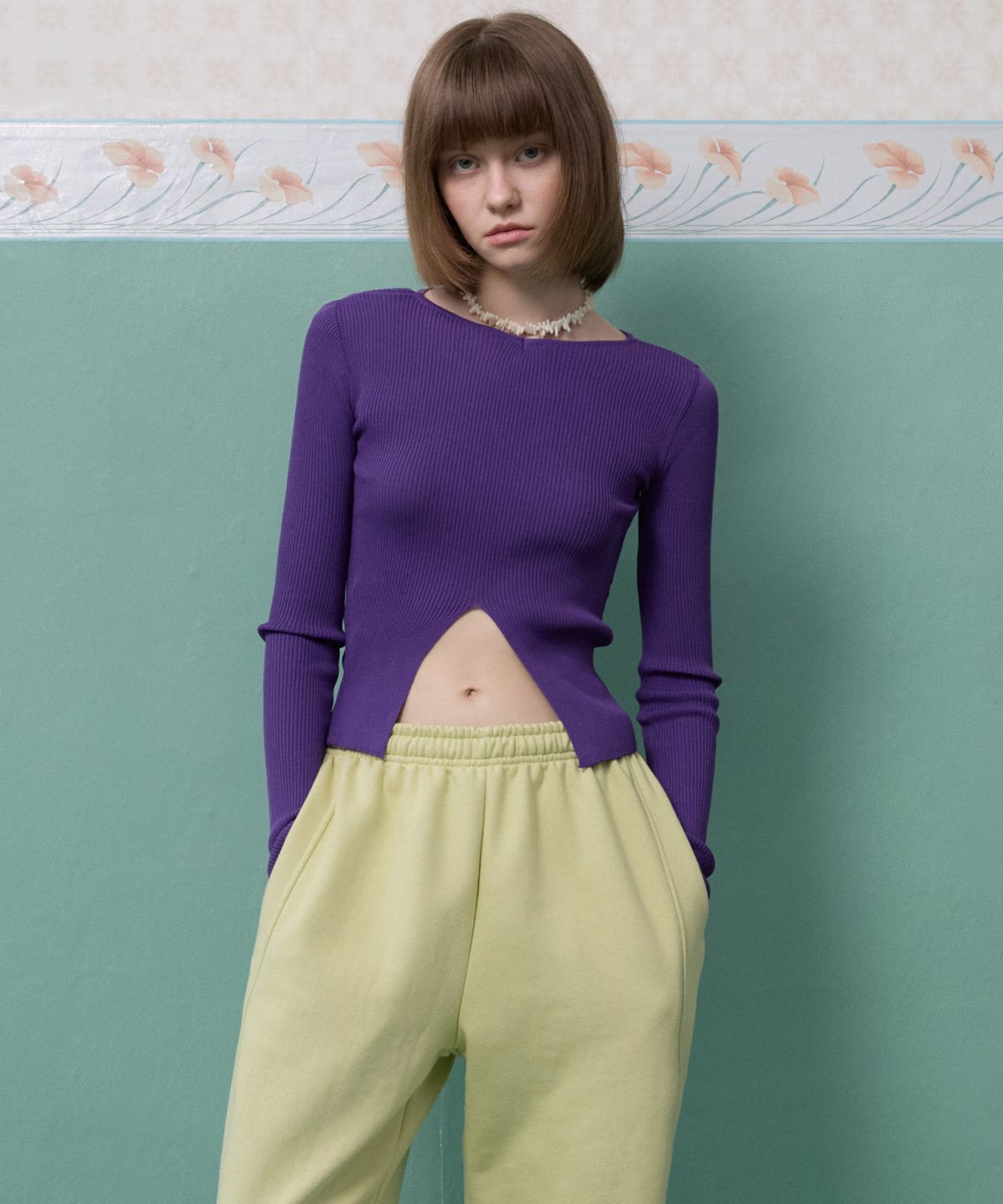 뮈르뮈르(MURMURE) 르투 슬림브이 골지 백슬릿 니트_Retu Knit_2colors