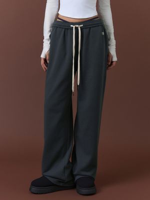 에센셜 스트레이트 팬츠