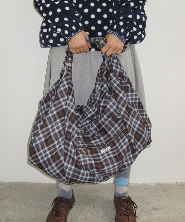 バッグ RONRON HEART ZIP POCKET 2WAY DUFFLE BAG MUSINSA公式 | RONRON HEART ZIP POCKET 2WAY DUFFLE BAG BLUE