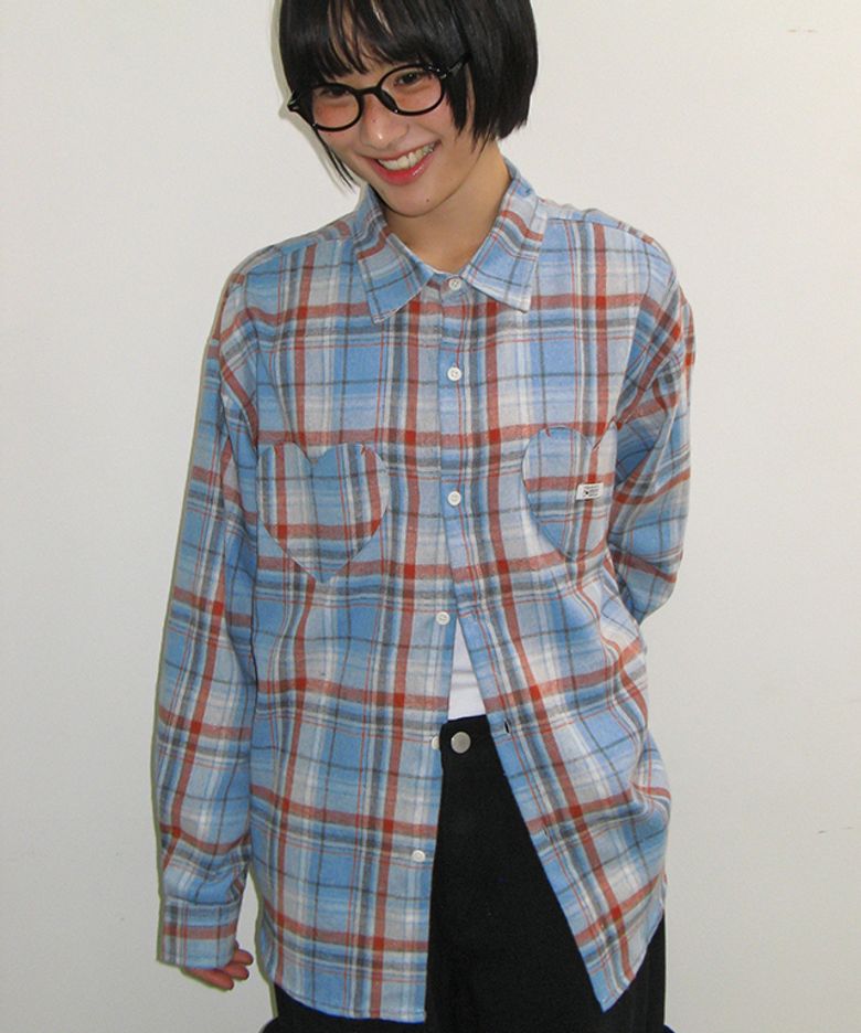 DOUBLE HEART POCKET CHECK SHIRT BLUE