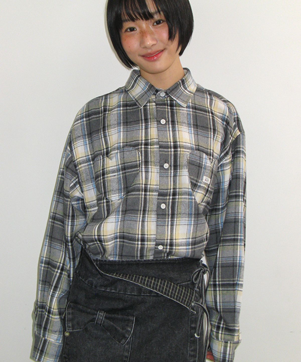 론론(RONRON) DOUBLE HEART POCKET CHECK SHIRT BLACK