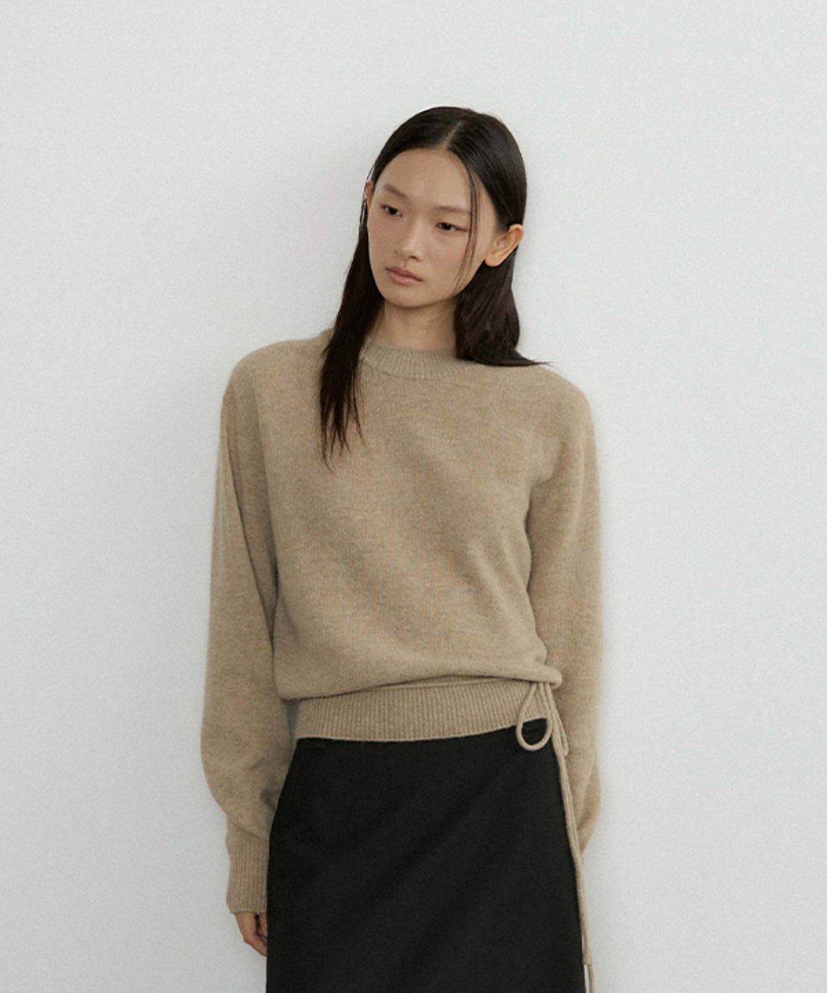 링서울(LINGSEOUL) mock neck knit-beige