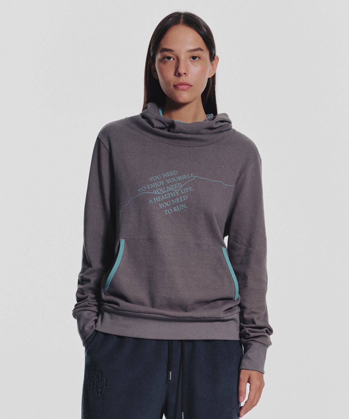 미나수(MENASOO) MNS Track Binding High Neck Hoodie_Gray