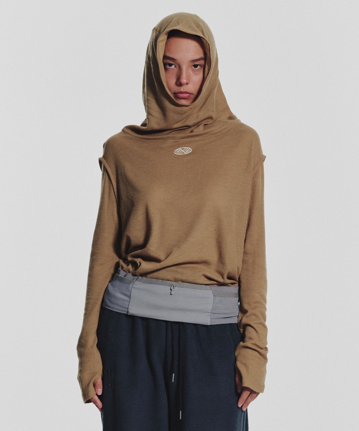 미나수(MENASOO) Wool High Neck Waffle Hoodie_Sand Beige