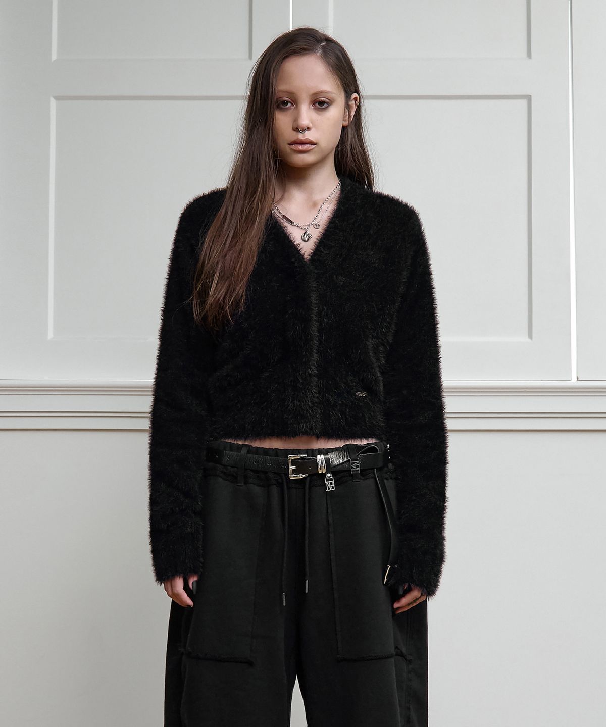 트리밍버드(TREEMINGBIRD) Crop Knit Cardigan [ Black ]