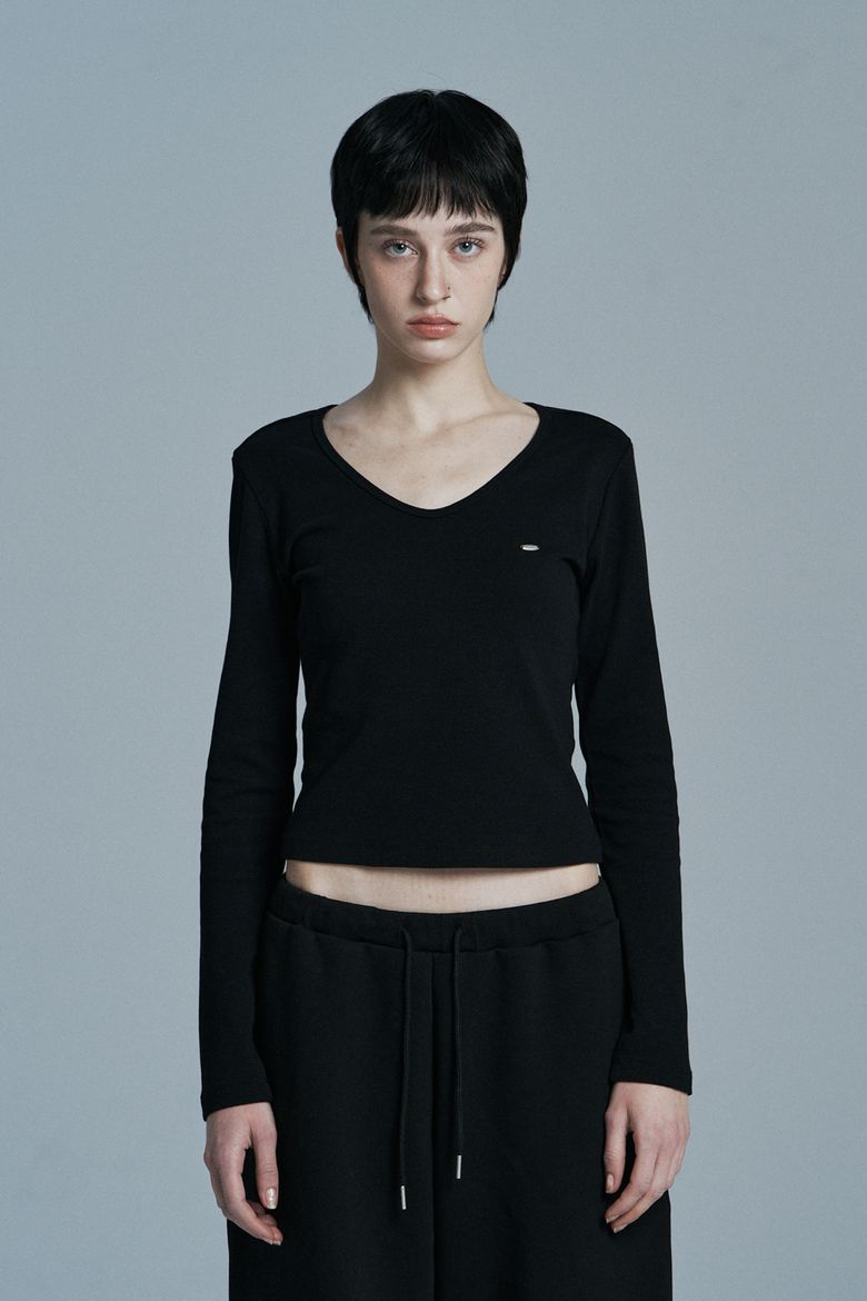 DAY V-NECK LONG SLEEVE BLACK