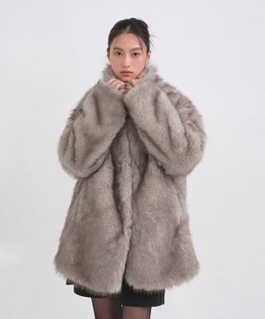 버니스 하이넥 하프 퍼 자켓