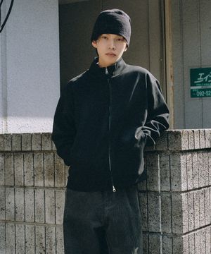 풀 집 핑거 홀 스웨트 셔츠 [블랙]