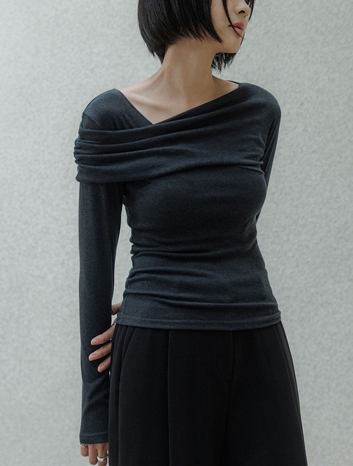 메무아(MEMUA) 글로리아 셔링 티셔츠