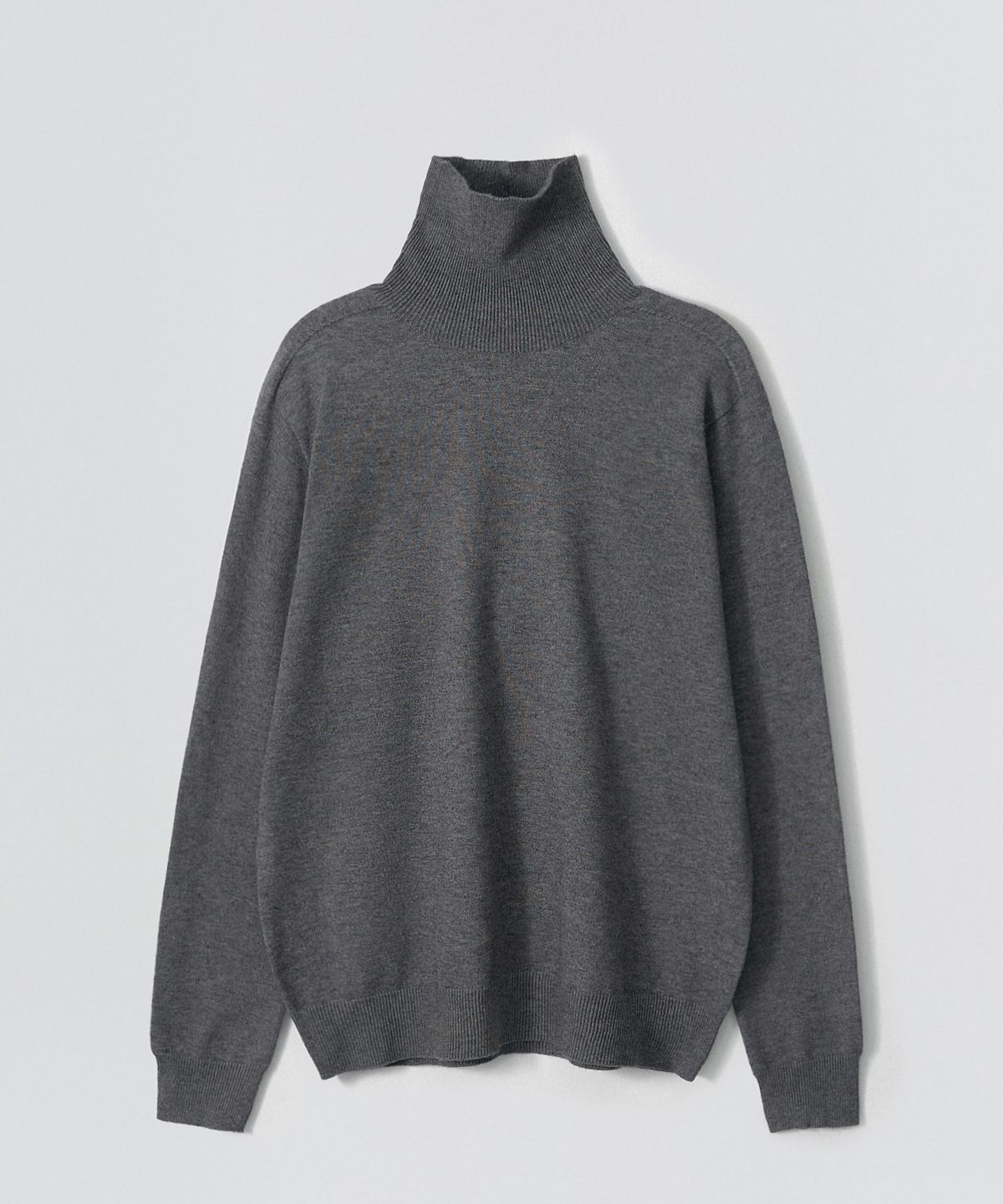 이지오(EZIO) Seamless Turtle Knit_Charcoal