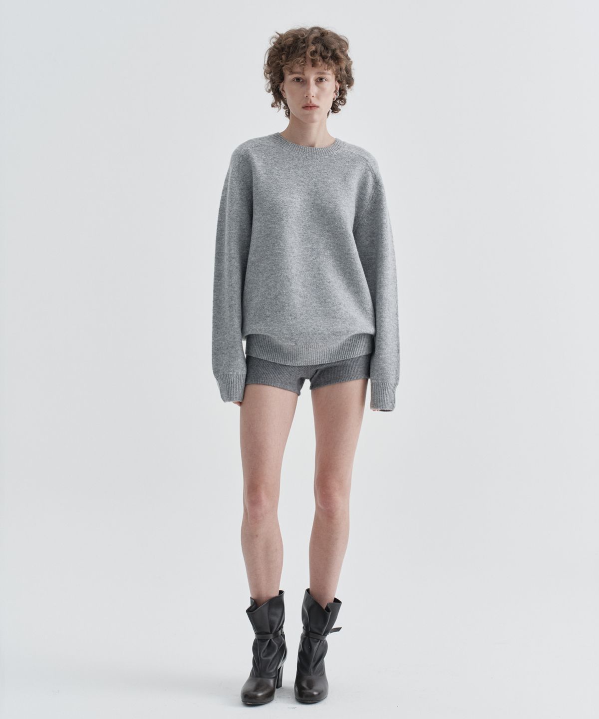 이지오 우먼(EZIO WOMEN) W Plain Round Knit_Melange Grey