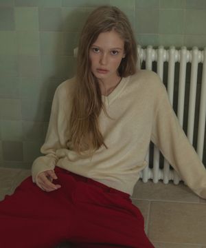 WOOL V-NECK KNIT (IVORY)