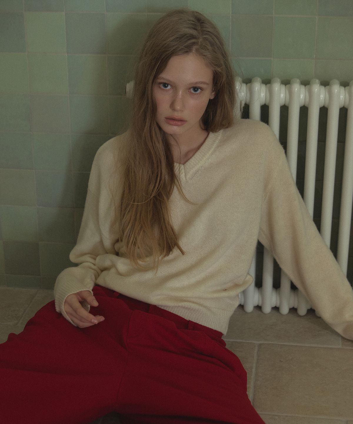 론크(LONQUE) WOOL V-NECK KNIT (IVORY)