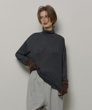 STRIPE TURTLE NECK LONG SLEEVE (BLACK)