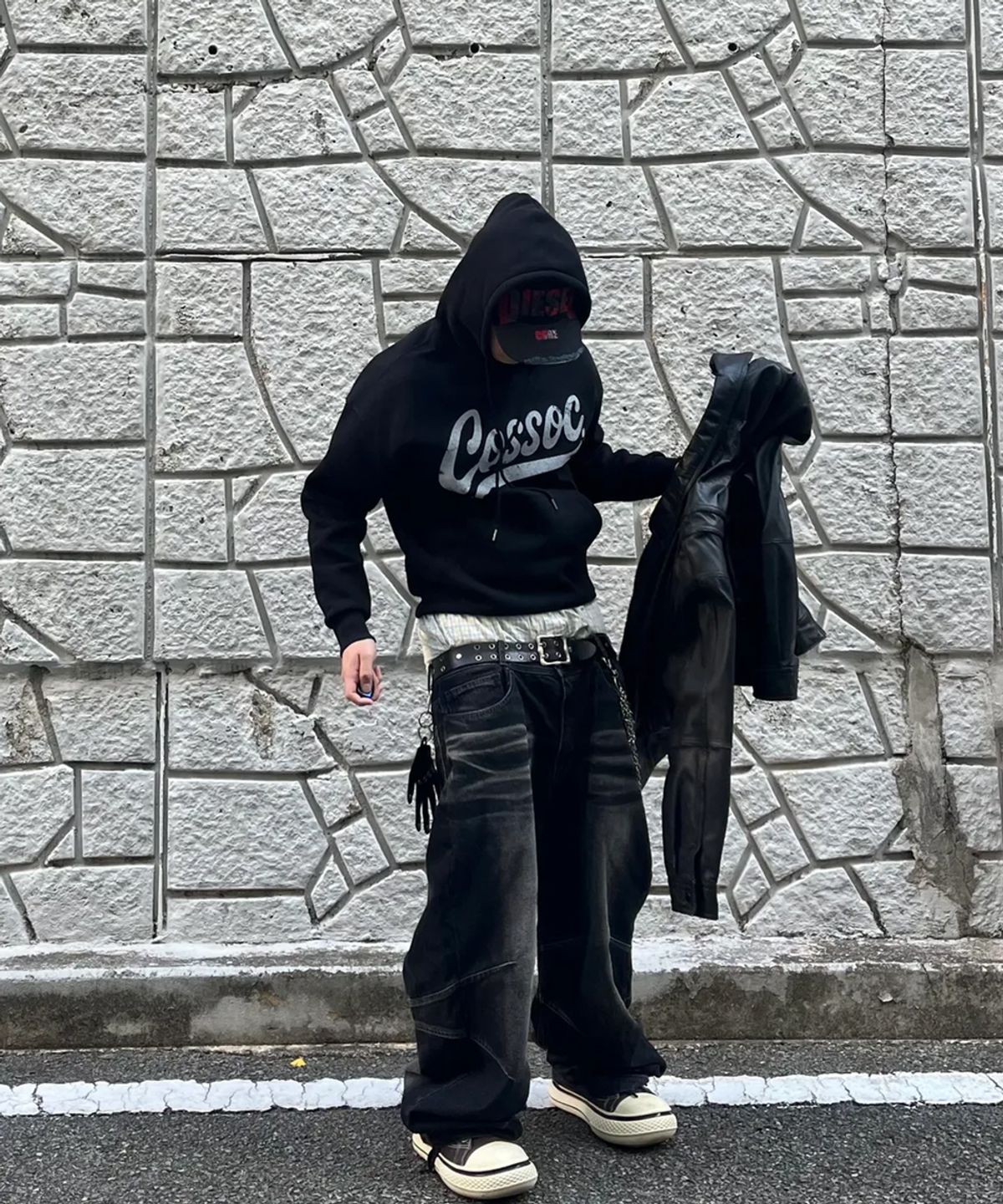 코소(COSO) CC 에센셜 후드 티셔츠 (블랙)