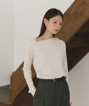 COC UNBALANCED DRAPE T-SHIRT IVORY