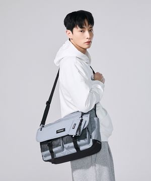 라이크 에어 글라이드 메신저백 (GREY)