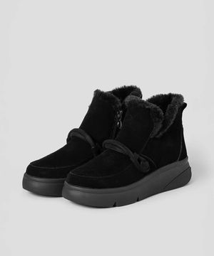 (WOMEN) 스웨이드 꼬임 장식 부츠  블랙 (HH59K2T315)