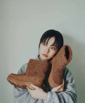 (WOMEN) 퍼 스웨이드 믹스 부츠  브릭 (HH59K2T34C)