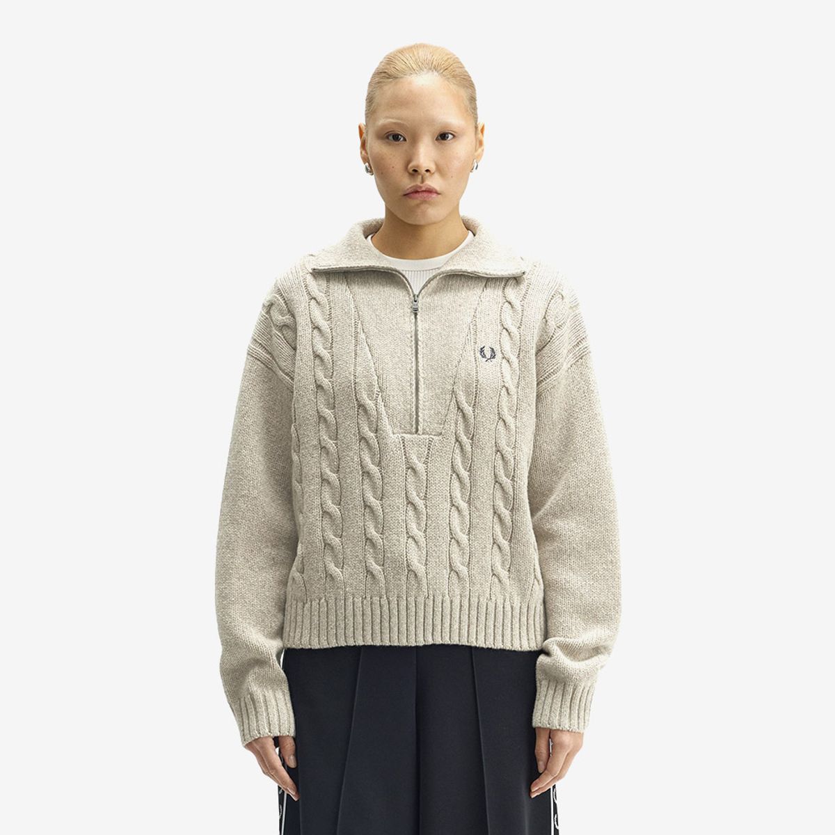 프레드페리(FRED PERRY) [Womens] 하프 집 케이블 니트 - 웜 오트 말 AFPF2531103-Z45
