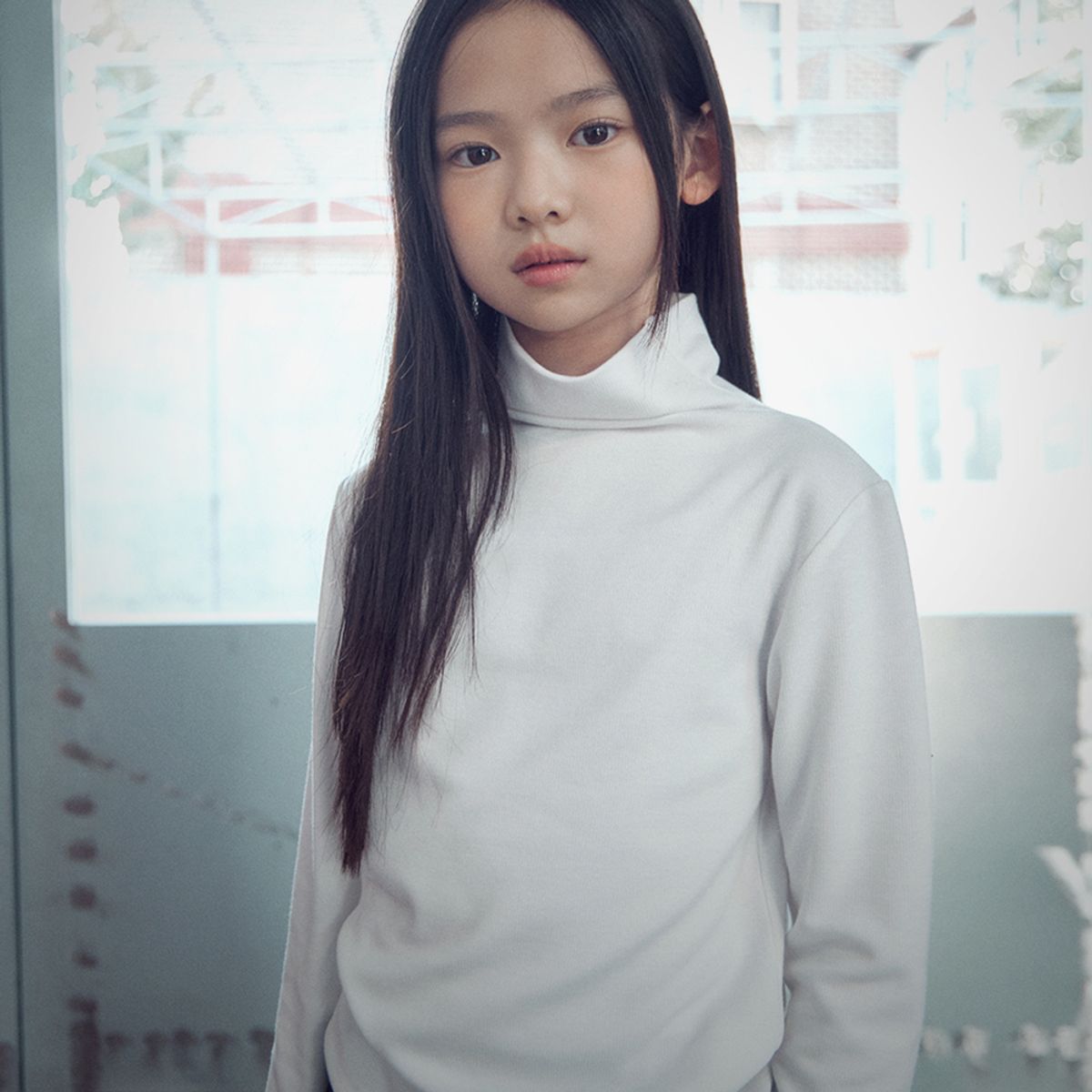 보조개(BOJOGE) 홀리 폴라 티셔츠(아이보리)