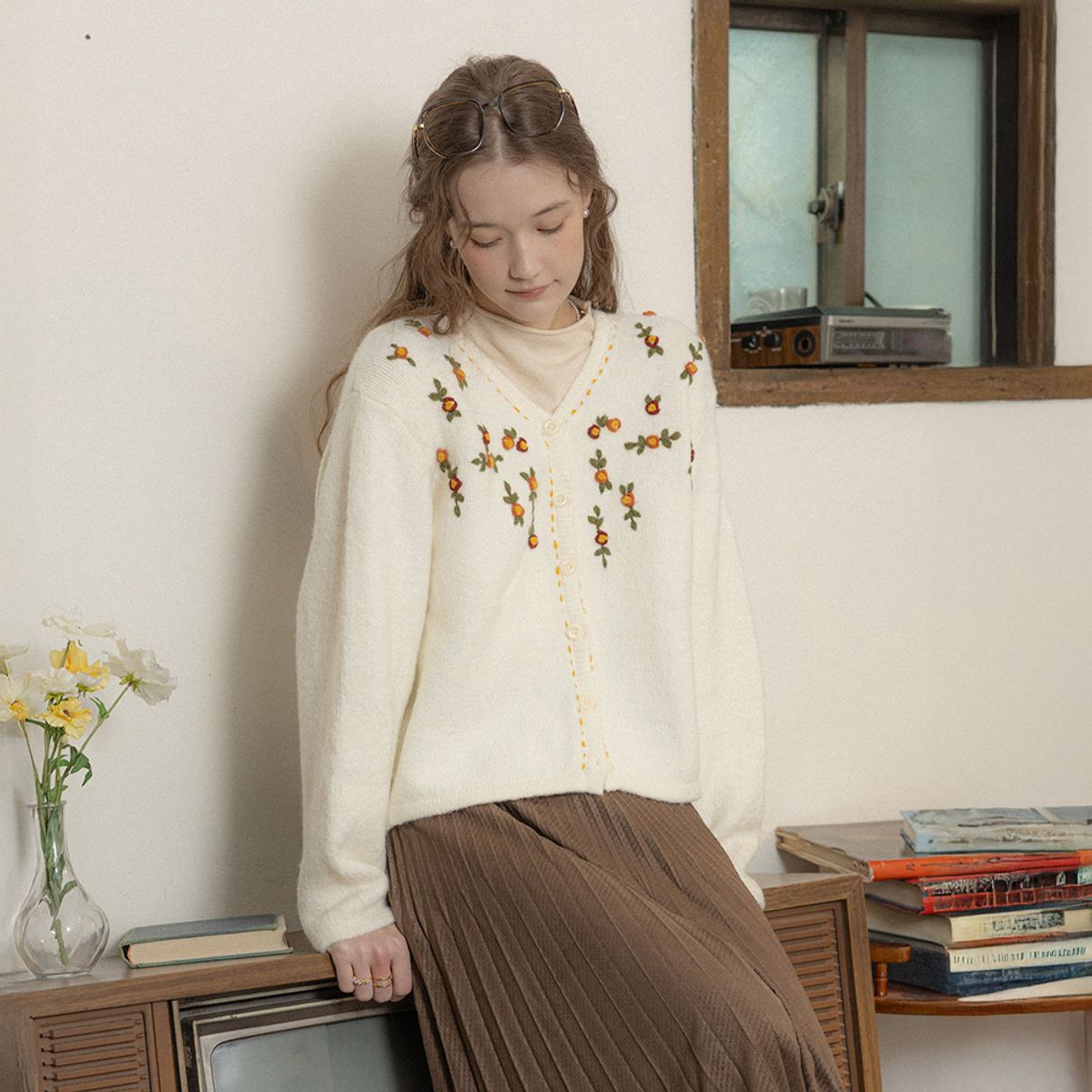 프라우드 마리(PROUD MARY) PM_Flower crew neck knit top_IVORY
