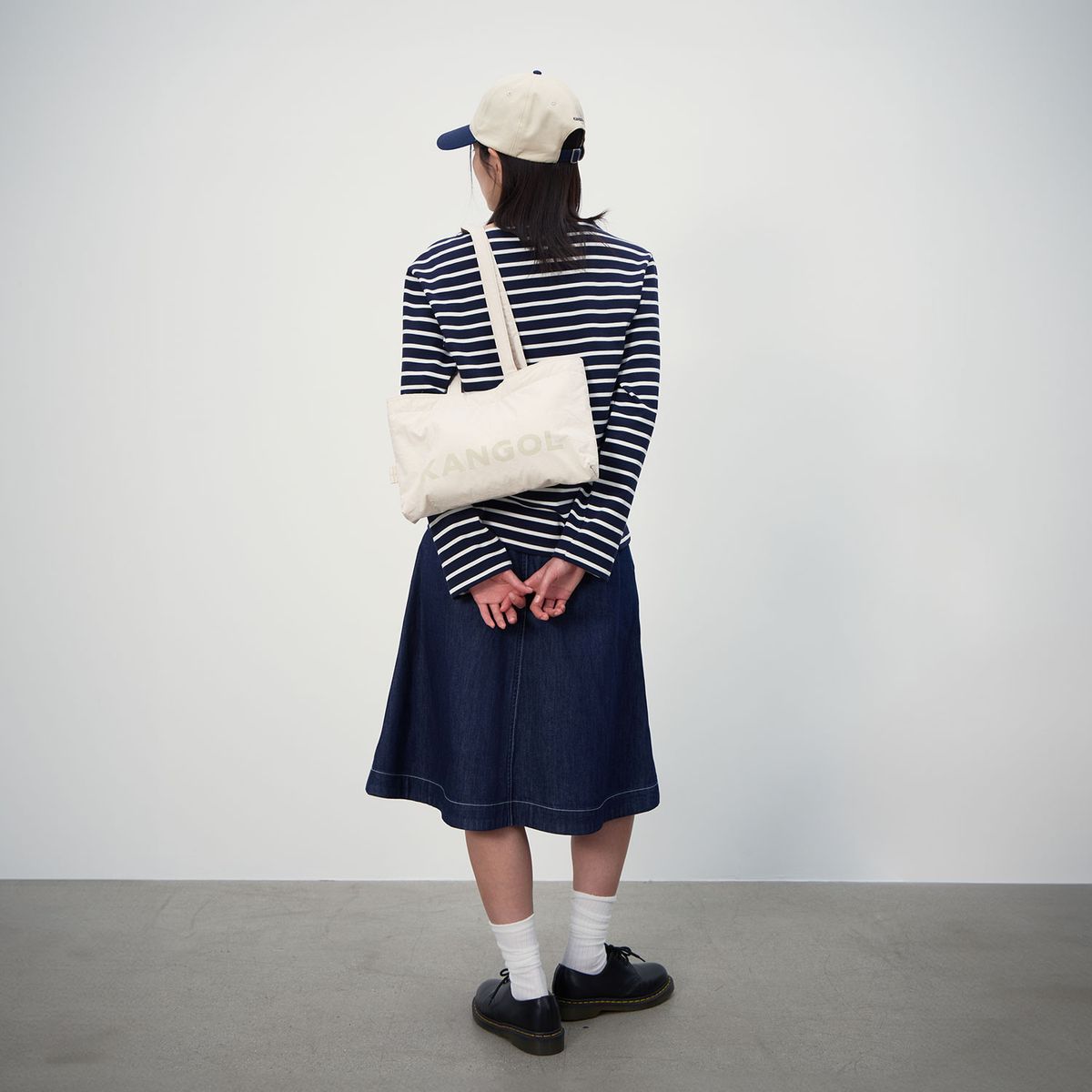캉골(KANGOL) 코스트 퍼프 토트 4016 아이보리