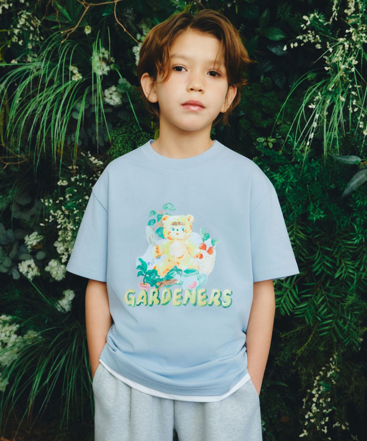 무신사 스탠다드 키즈(MUSINSA STANDARD KIDS) [슬로코스터 컬래버] 가드너스 티셔츠 [블루 그레이]