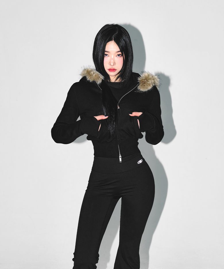 W CHROME B FUR TRIMMING HOODIE ZIP-UP [BLACK]