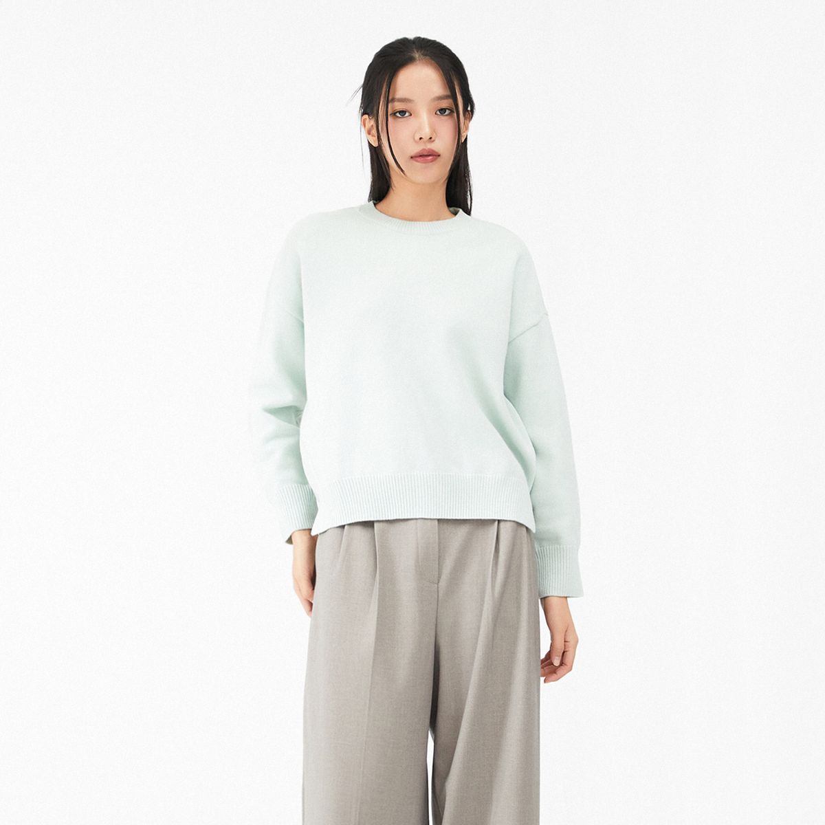 미쏘(MIXXO) 에센셜 라운드넥 풀오버_MIWKAF110T