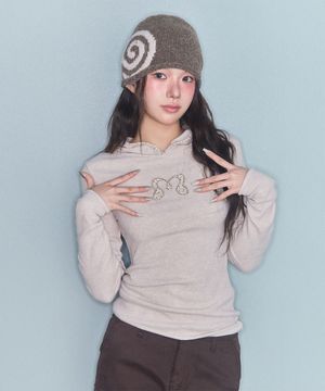 FLOWER PATCH HOODIE LONG SLEEVE BEIGE