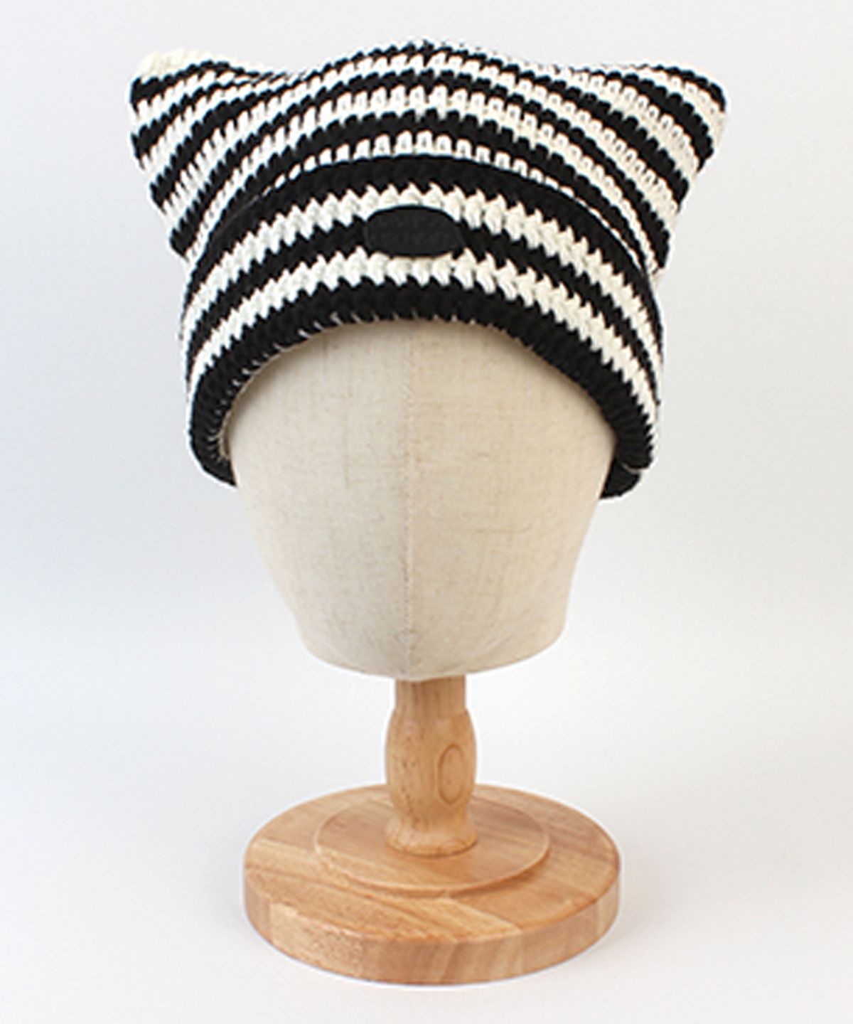 유니버셜 케미스트리(UNIVERSAL CHEMISTRY) Cat Bold Stripe Black Beanie 고양이비니