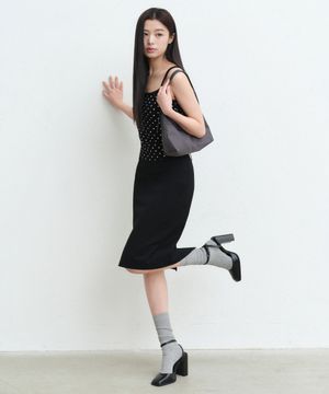 우먼즈 로 웨이스트 니 렝스 스커트 [블랙]