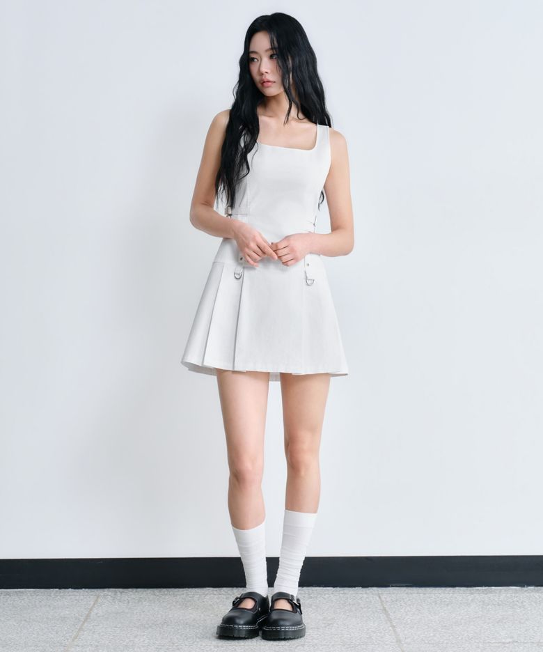 [언바운드 걸] 우먼즈 플리츠 미니 드레스 [화이트]