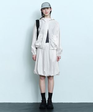 우먼즈 폴카 도트 벌룬 니 렝스 스커트 [오프 화이트]