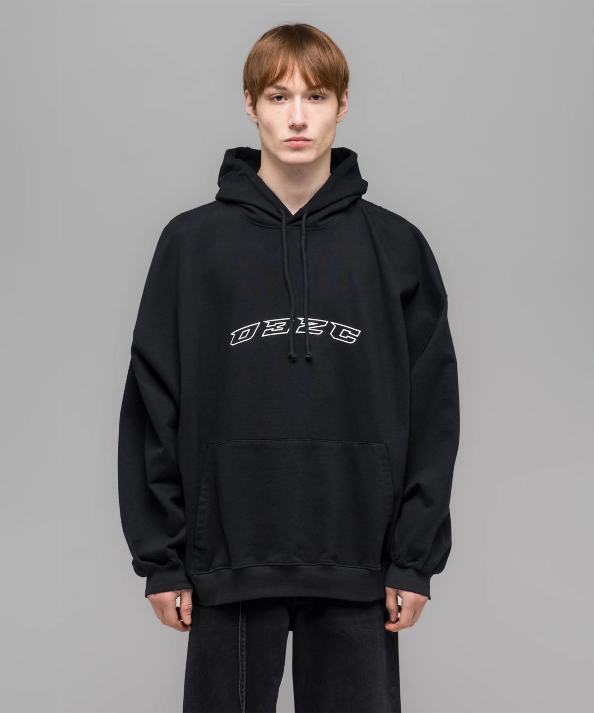 032씨(032C) (U) 헨젤 앤 그레텔 오버사이즈드 후디 워시드 블랙 HANSEL AND GRETEL OVERSIZED HOODIE WASHED BLACK