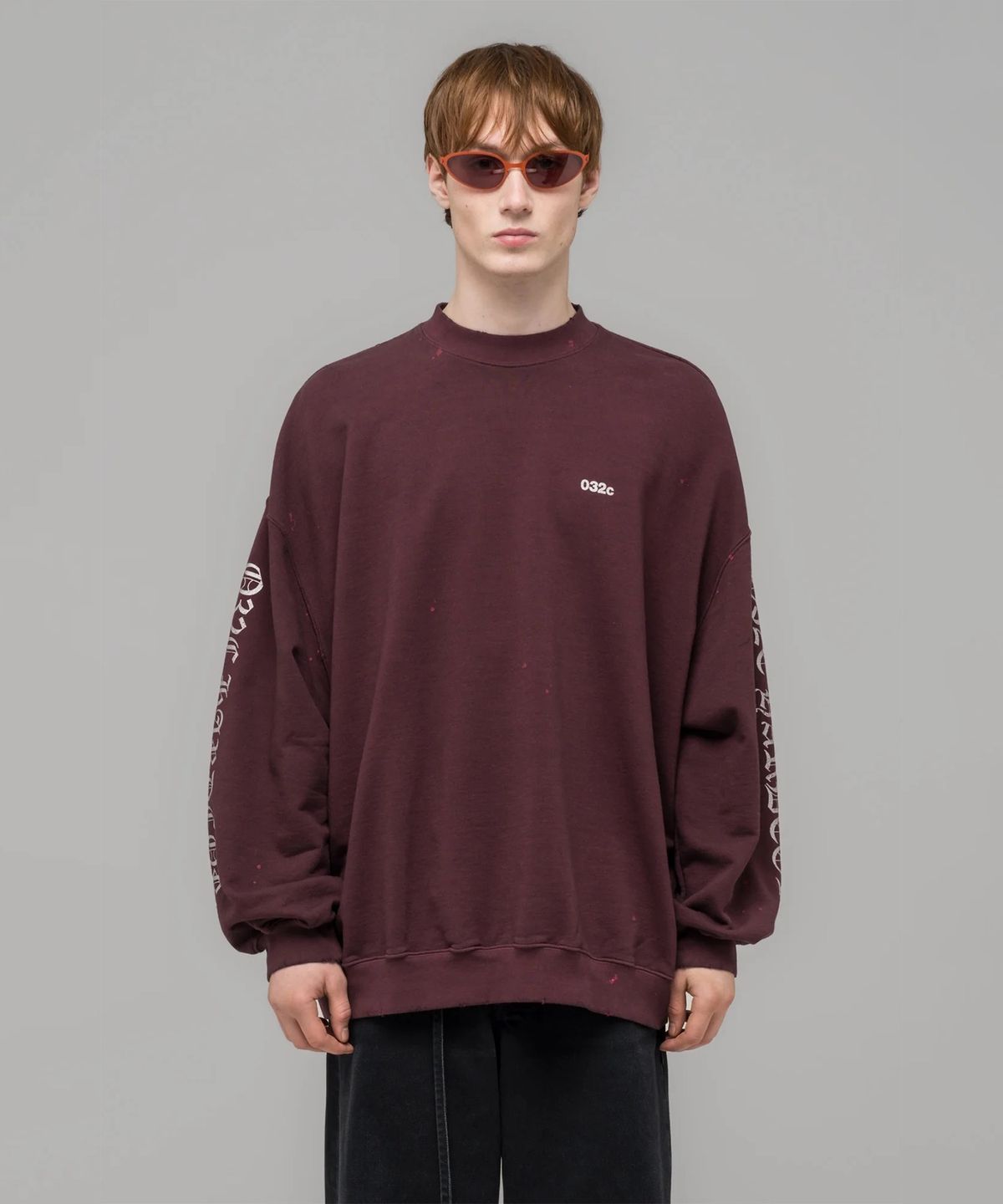 032씨(032C) (U) 하드코어 2001 오버사이즈드 크루넥 페이디드 오버진 HARDCORE SINCE 2001 OVERSIZED CREWNECK FADED AUBERGINE