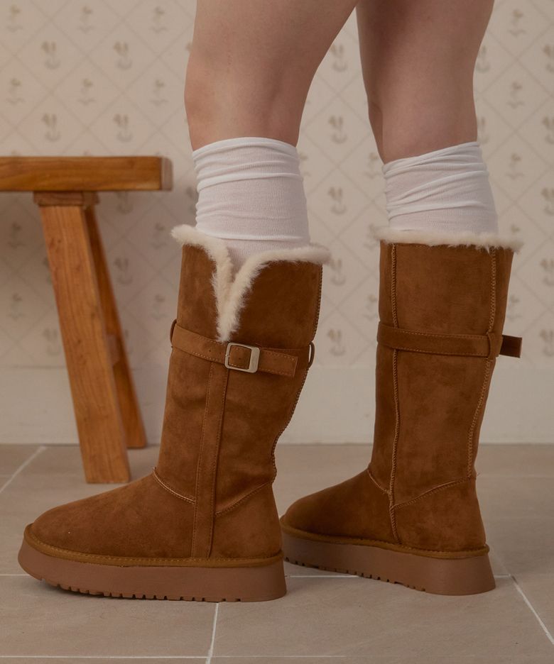 CLASSIC SHEARLING BOOTS_CAMEL