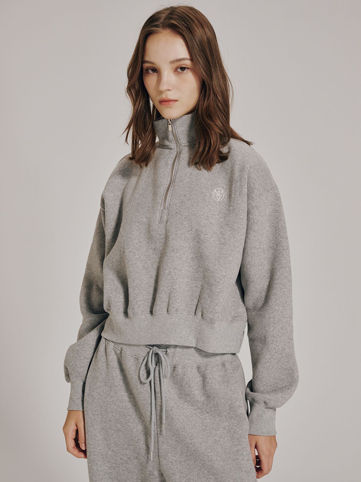 누브(NOUVE) [기모] 하프집업 크롭 스웻셔츠 - 멜란지 그레이 / Half Zip Up Crop Sweatshirts - M. Gray