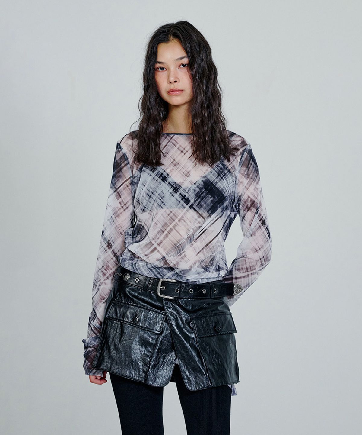 더애틋(THE AÉTUT) Check Mesh Long Sleeve T-Shirt_Grey