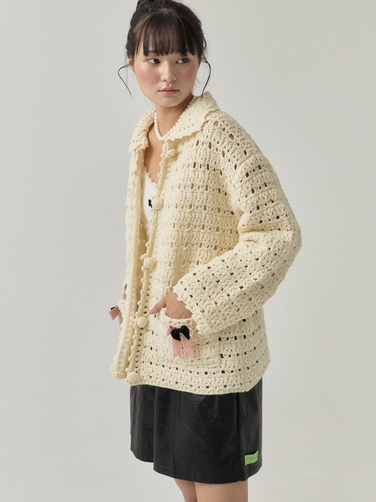 쏘리, 투 머치 러브(SORRY, TOO MUCH LOVE) Soft Memory Ribbon Wool Crochet Cardigan_Cream