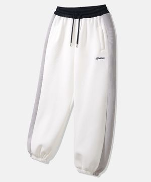 Contrast side 크로플 트레이닝 조거 팬츠 BK9983_크림