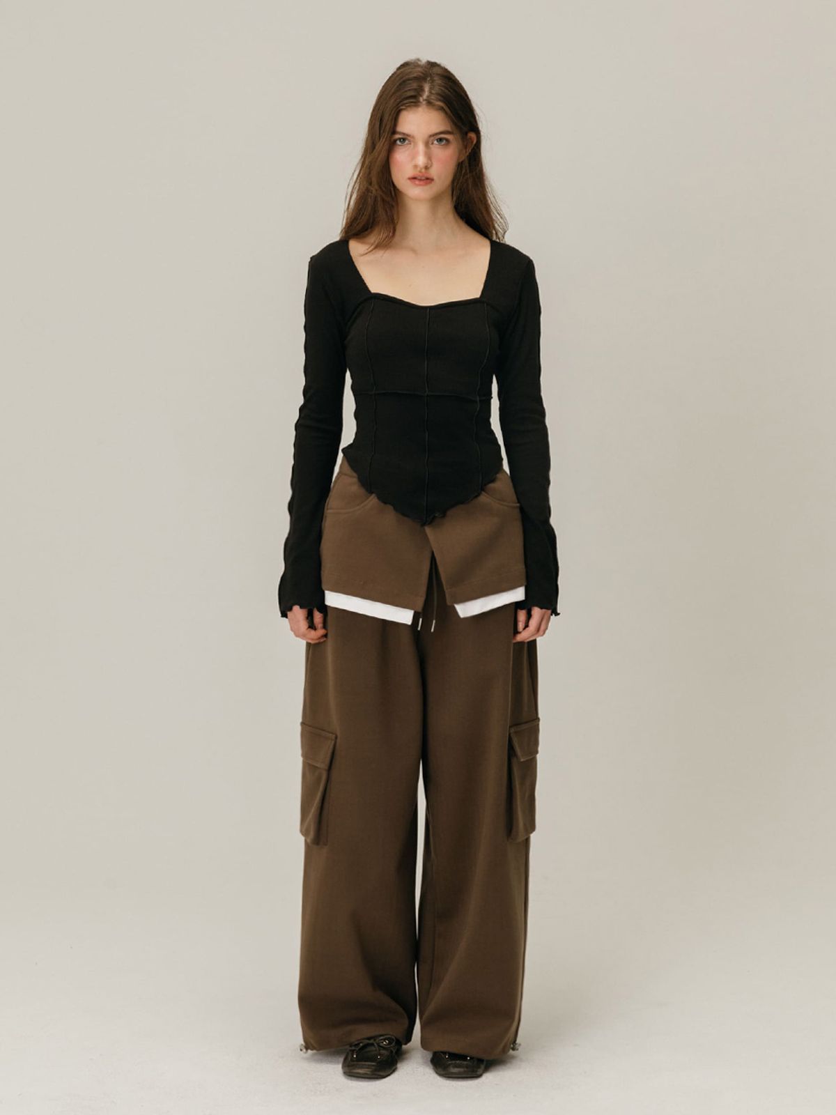 모이페어(MOIFAIRE) CARGO LAYERED SKIRT PANTS / BROWN