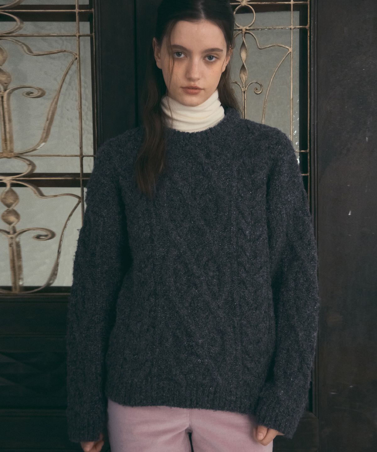 아우어노스텔지아(OURNOSTALGIA) Homely Cable Knit_Charcoal(O25-KN28)