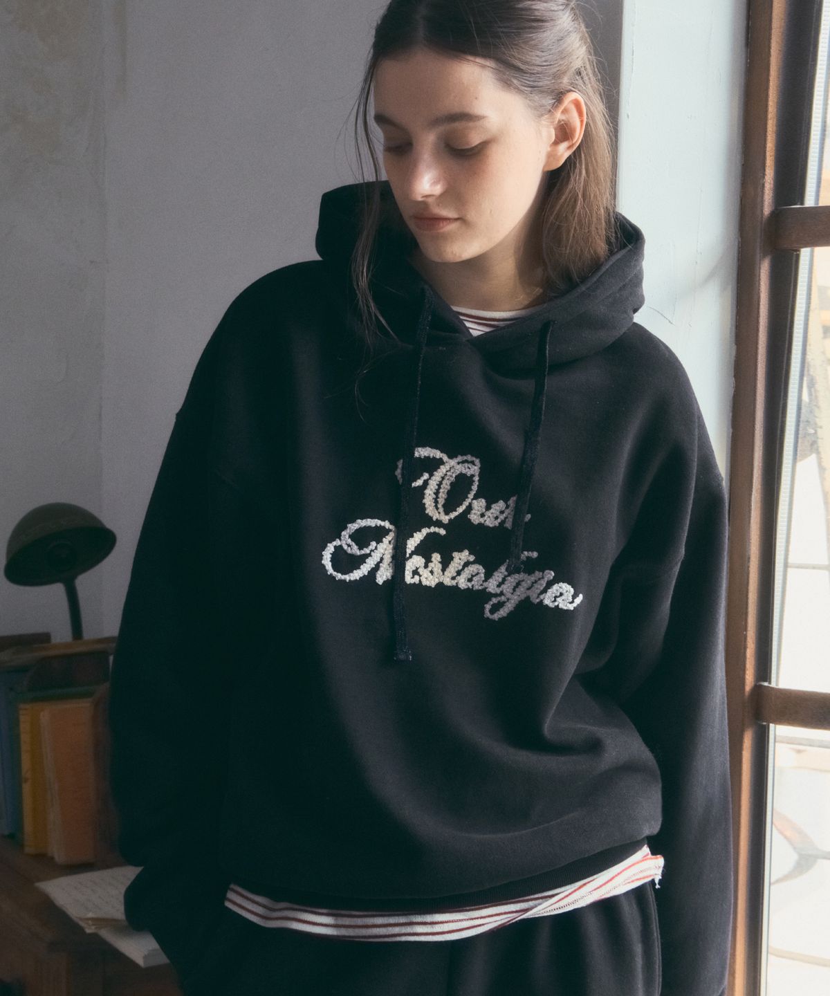 아우어노스텔지아(OURNOSTALGIA) Petal Boucle Hoodie_Black(O25-TP30)