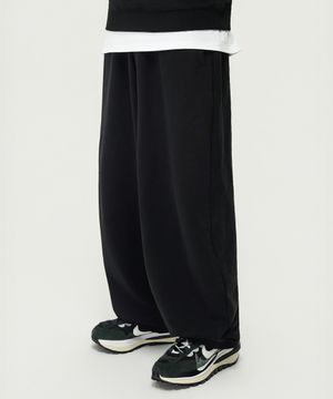 500g 헤비코튼 심플 와이드핏 벌룬 스웻 팬츠 (BLACK)
