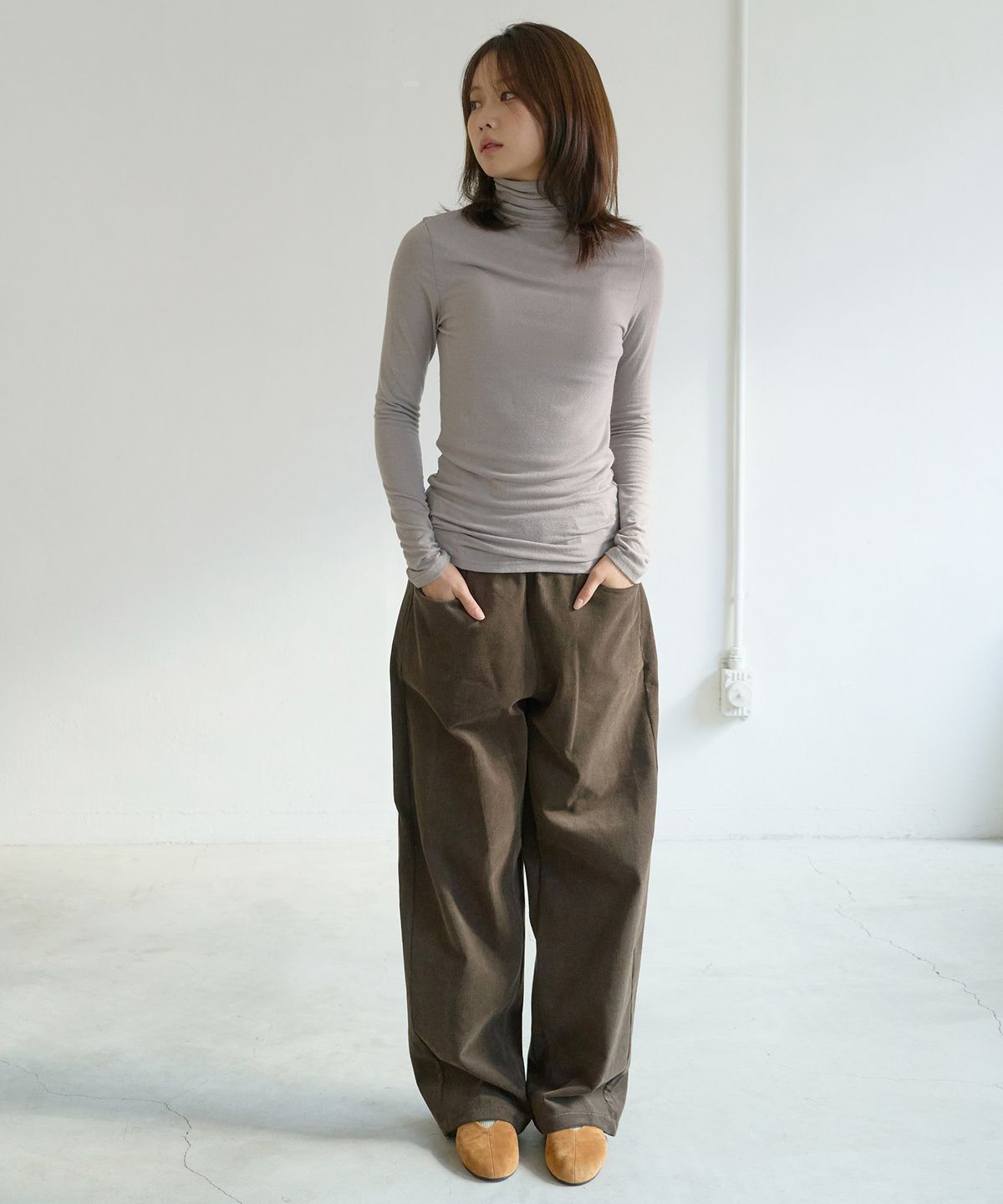 줄리아페페(JULIAPEPE) Soft Turtleneck (Mocha)