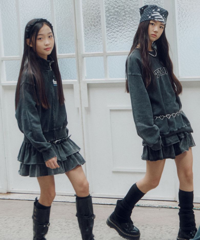 피그먼트 프릴 스커트