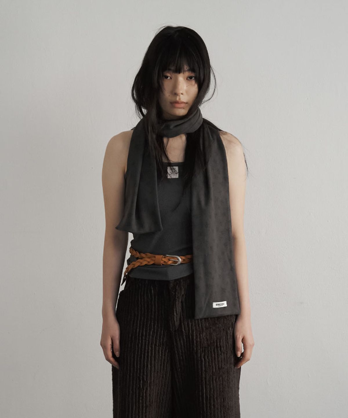 구월십일(GUWOLSIBIL) POCA SLEEVELESS CHARCOAL